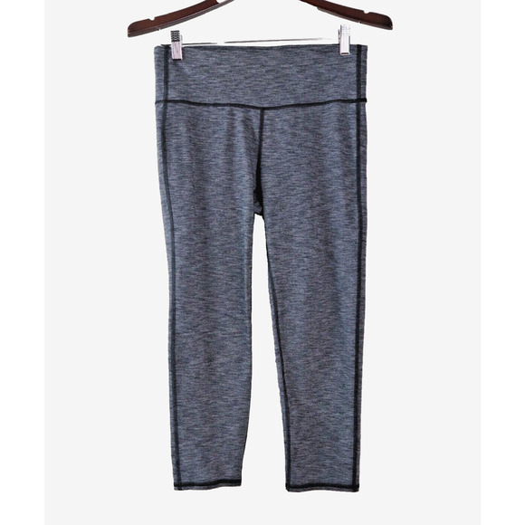 Athleta Size M Chaturanga Crop Leggings Capri Length Heather Gray - Picture 1 of 9